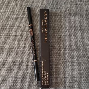 Anastasia Beverly Hills Brow Wiz Precision Pencil in Dark Brown